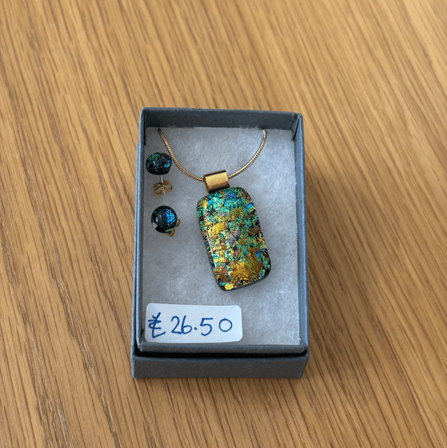 Jewellery: Dichroic with gold