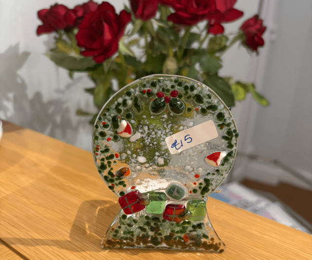 Christmas: Snowglobe Tea-light Holder